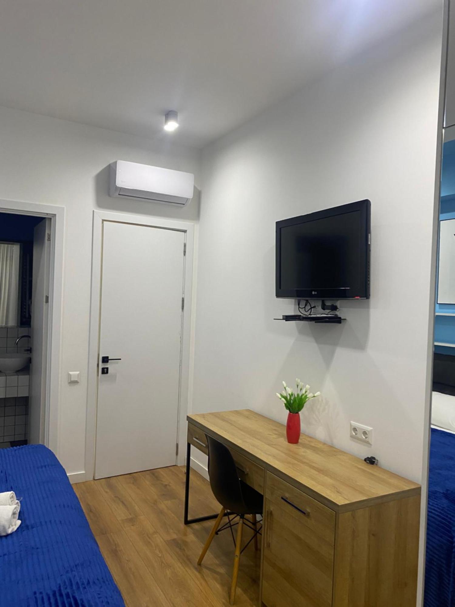 Vere Side Hotel Tbilisi Exterior photo
