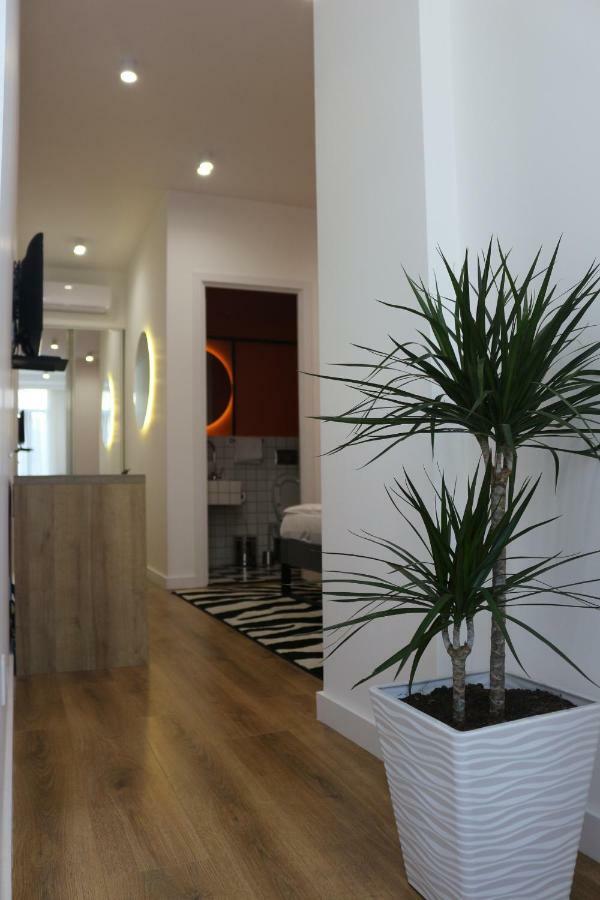 Vere Side Hotel Tbilisi Exterior photo